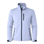 Striukė – dvisluoksnis audinys: išorė softshell, 92% poliesteris ir 8% elastanas, vidus 100% poliesterio mikroflisas