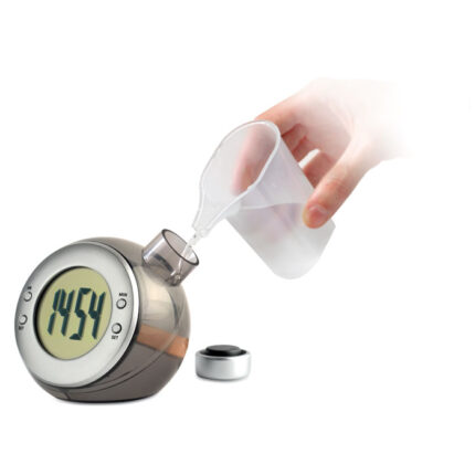 Droppy Water powered LCD stalo laikrodis – gaminys iš ABS plastiko, išsiskiriantis praktišku naudojimu