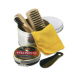 Torton Shoe polish rinkinys – gaminys iš metalo, išsiskiriantis praktišku naudojimu